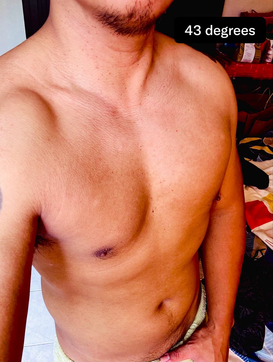 Andrei_Xrated's tweet photo. Hotter than the weather in Riyadh 🔥☀️
#PinoyDaddy #DadBod #AlterRiyadh https://t.co/7vqFV7TVyL