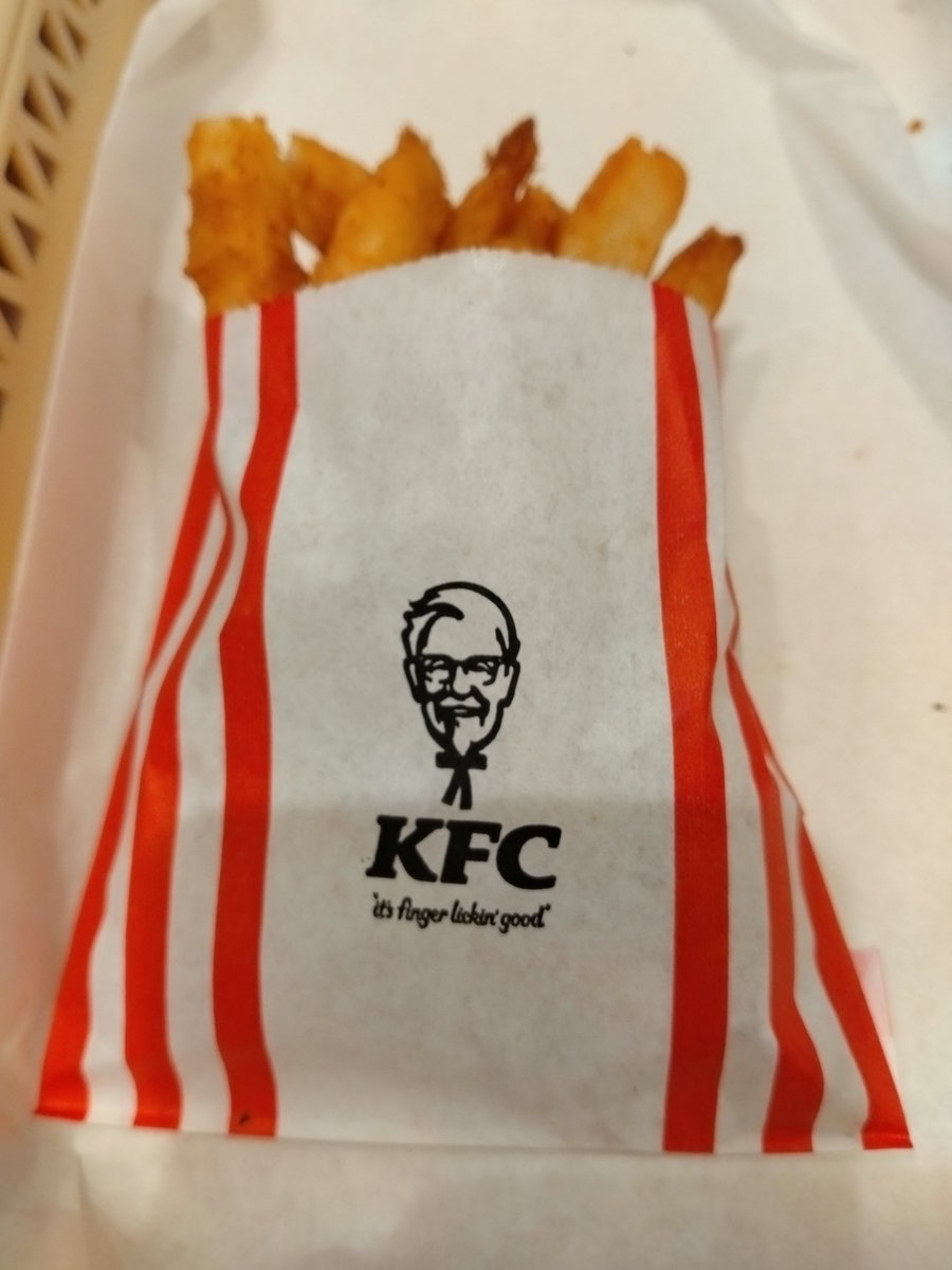 kjfujima's tweet photo. 2026年7月18日ケンタッキーフライドチキン川越マイン店、グリーンホットウイング、カーネリングポテト、レモネードソーダ https://t.co/ksoI2bJji2