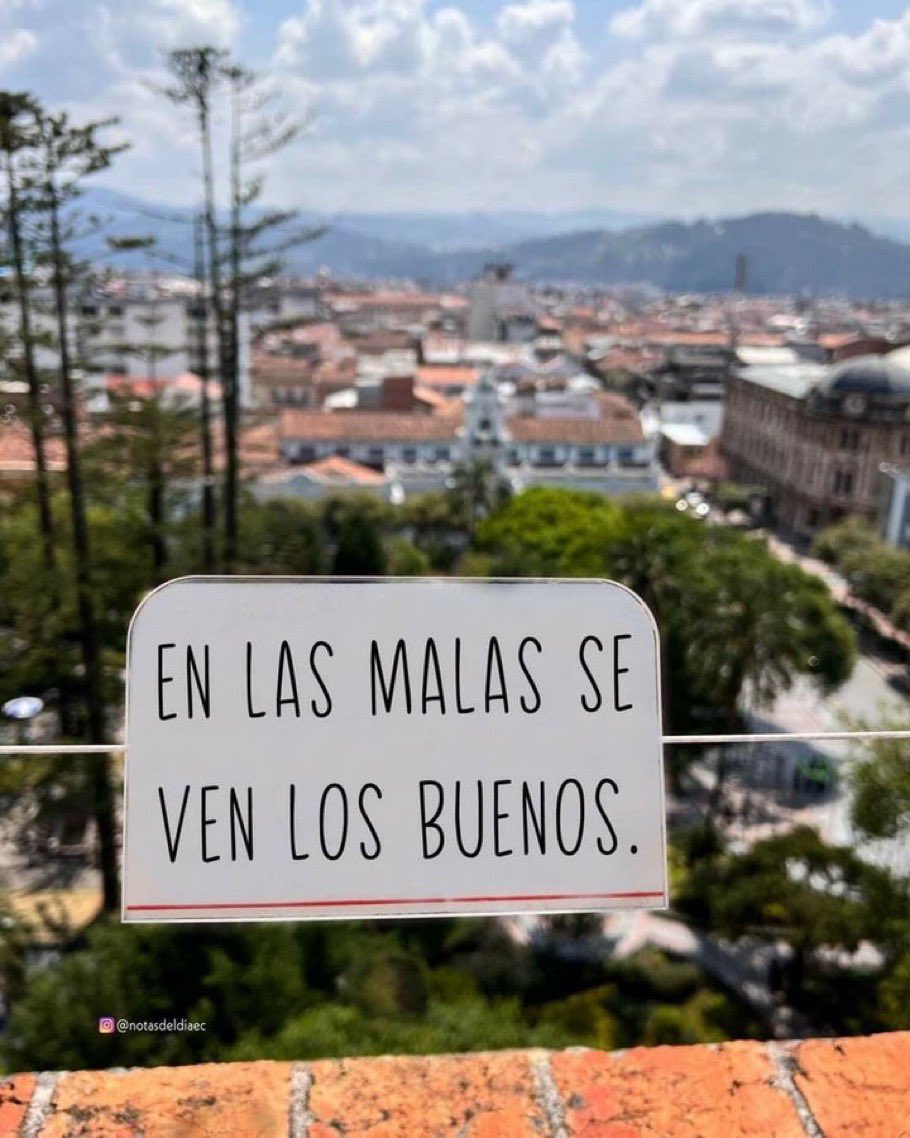 drrafael_md's tweet photo. Sé Positivo: No te desanimes, esfuérzate y continúa dando lo mejor de ti. Nunca olvides que las cosas buenas le esperan a quien insiste, persiste y resiste. Haz siempre el bien sin mirar a quien. https://t.co/fzDOb9oXBB
