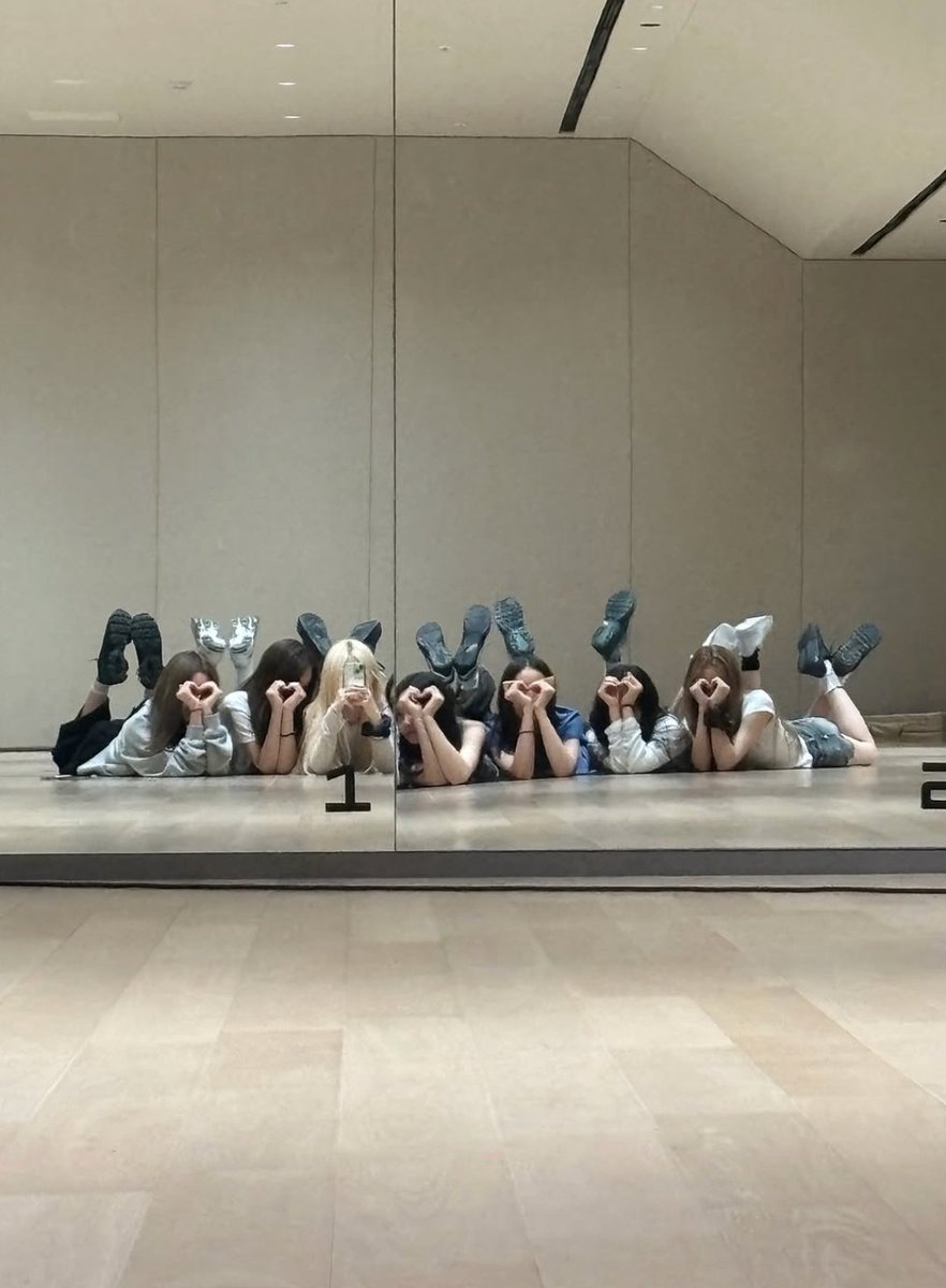 FANTUIDE_FR's tweet photo. [ INSTAGRAM ] — 21.07.26

De nouvelles photos ont été partagées ! 

« 💛💚💛💚💛💚💛 »

#TUIDE #투이드 @TUIDE_official https://t.co/rL9tBY2wz1