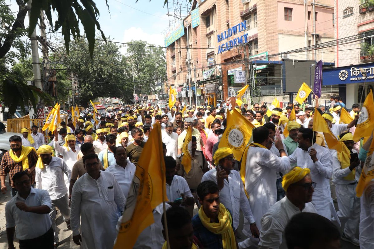 jansuraajonline's tweet photo. बदलाव की शुरुआत, प्रशांत किशोर के साथ

#BankipurWithPK #prashantkishor https://t.co/6n5UKpZDzb
