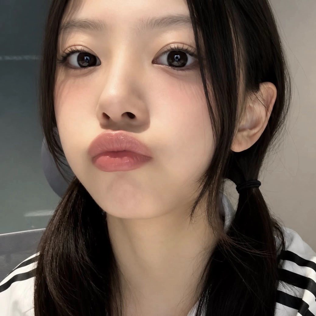 tv97qq's tweet photo. #ILLIT #MOKA #KPOP
Flawless🫦 https://t.co/NNpbzyMlzm