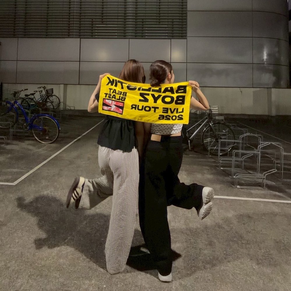 g1121b's tweet photo. #BBZ_BEAT_BLAST_Z ~👊🏻💛
岡山大阪立て続けてホルツ終了❕💧バリちゃんからいっぱい幸せもらえた最高の2公演でした💕１階はとにかく近くて嬉しくて、2階はバリちゃんのすばらしさを実感した👏🏻大阪は長めMCとおかわりドドンパでとにかく最高✨️次はアリーナライブ絶対当てるゾ〜🔥#LDHPERFECTYEAR2026 https://t.co/EtmHs8cimh