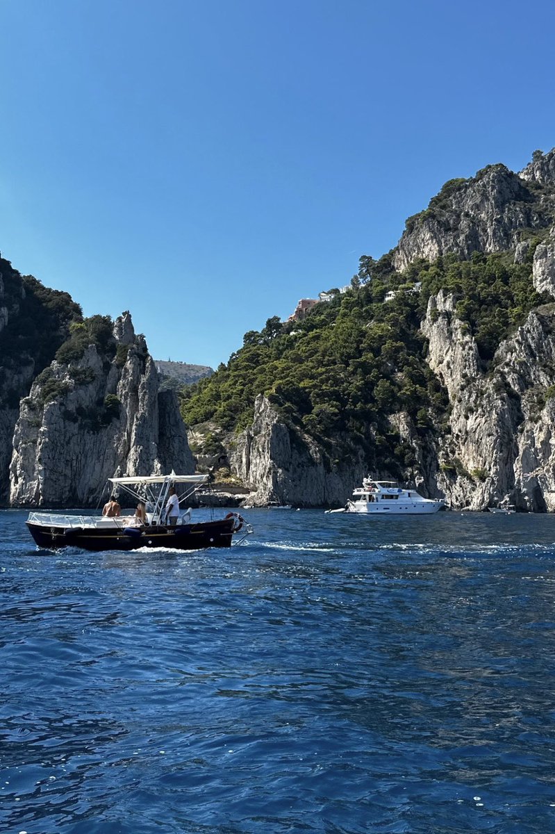 MaryamB6_'s tweet photo. mediterranean sea save me
save me mediterranean sea https://t.co/Md5zligrL3