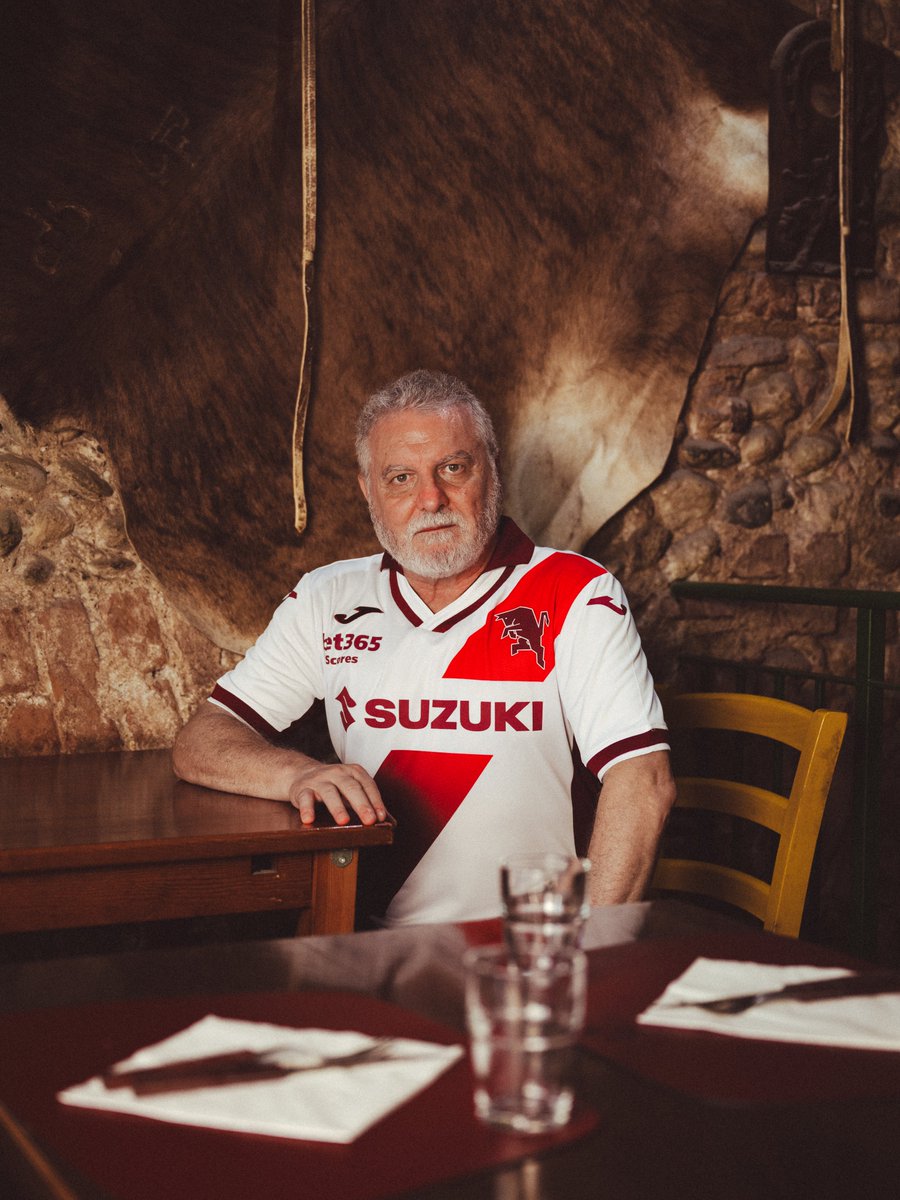 TorinoFC_1906's tweet photo. Oggi quella banda rossa attraversa il mio granata, come un abbraccio che non finisce mai 🫂❤️‍🔥 https://t.co/QkcxqmcsL5