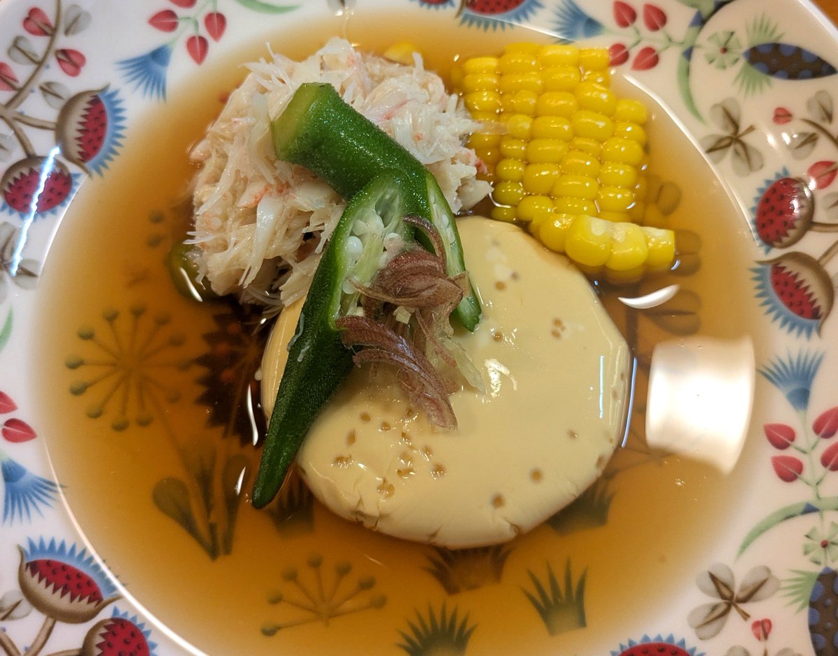 matp1290's tweet photo. 今日の夕飯は初めて玉子豆腐を作った〜
さすがに暑いんで、涼しげなもの食べたくなる
付け合せには道産の毛蟹🦀 https://t.co/4BoRVNAg3F
