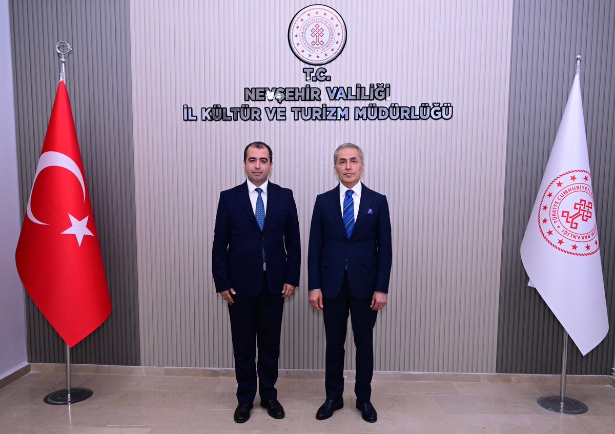 nevsehirvalilik's tweet photo. Valimiz Sayın @valihuseyinkok,

İl Kültür ve Turizm Müdürlüğünü ziyaret ederek İl Müdürü Gökhan Maskar ve kurum personelinden yürütülen çalışmalar hakkında bilgi aldı.

Ziyarette; #Nevşehir’in tarihi, kültürel ve doğal mirasının korunmasına yönelik çalışmalar, Kapadokya başta olmak üzere ilimizin turizm potansiyelinin daha etkin tanıtılması, turizm altyapısının güçlendirilmesi ile kültür, sanat ve turizm alanında yürütülen projeler değerlendirildi.

Vali Kök, Nevşehir’in sahip olduğu eşsiz değerlerin korunarak gelecek nesillere aktarılmasının ve turizm potansiyelinin sürdürülebilir bir anlayışla geliştirilmesinin önemine vurgu yaparak, İl Kültür ve Turizm Müdürü Gökhan Maskar ile kurum personeline özverili çalışmalarından dolayı teşekkür etti ve başarılar diledi.

📍 İl Kültür ve Turizm Müdürlüğü