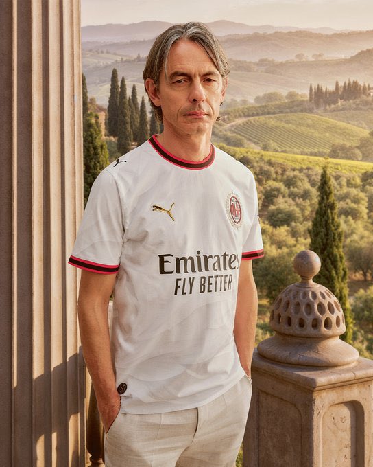 acmilanar's tweet photo. بعد أسطنبول، هناك دائمًا أثينا 💫

@pumafootball https://t.co/F9TGG7RqJt