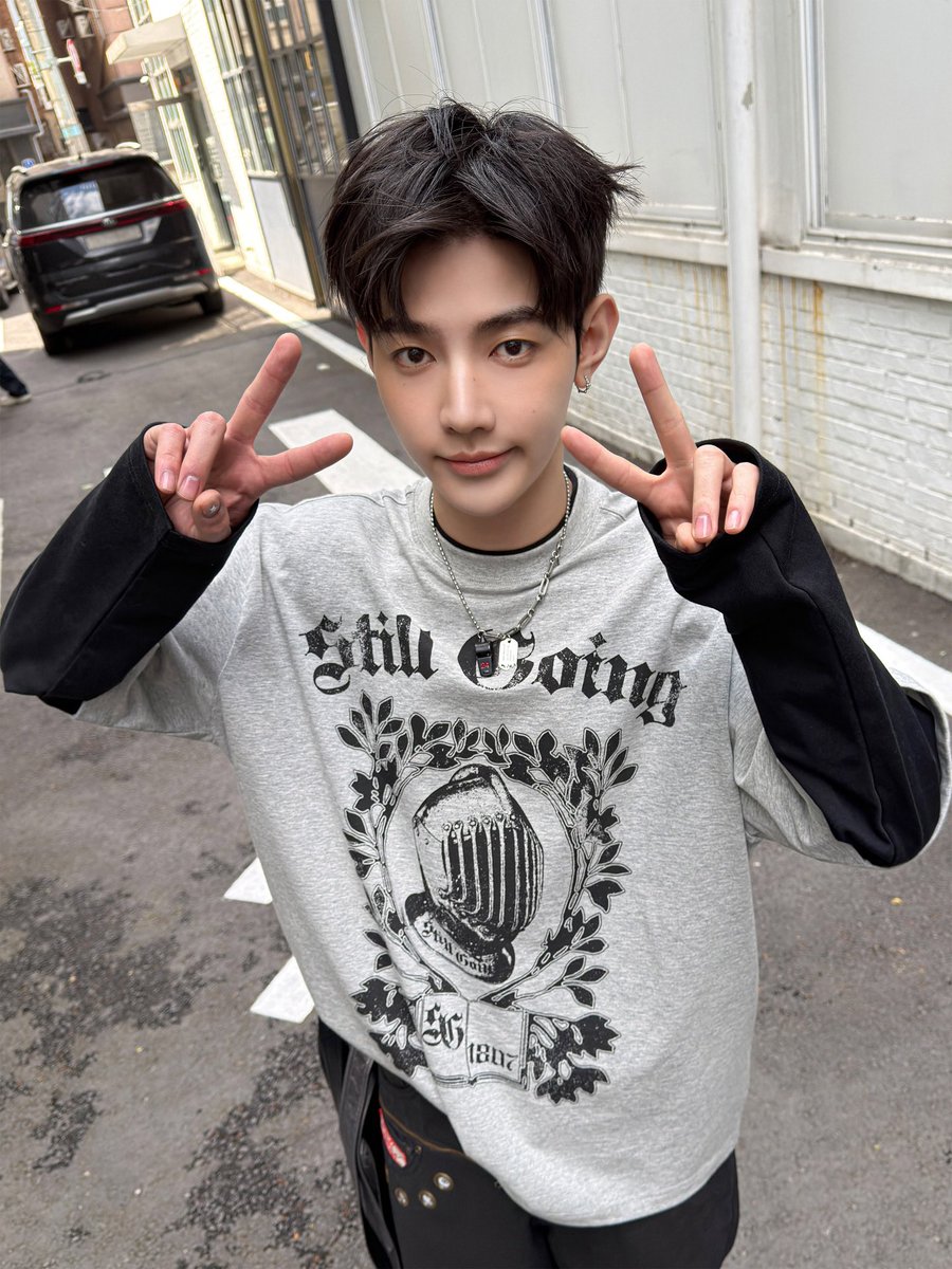 zzhaoever's tweet photo. 나도 내가 어떤 장하오를 좋아하는지 알 수가 없어.. https://t.co/YzWBHCE5uH