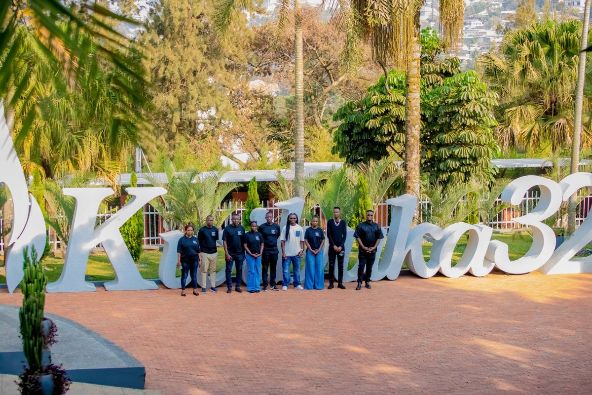 RamjaaneJoshua's tweet photo. Yesterday, I led the Ramjaane Joshua Foundation on a visit to the Kigali Genocide Memorial, where we honored the victims of the 1994 Genocide against the Tutsi through a wreath-laying ceremony.

Our history defines our identity as Rwandans. 🕊️🇷🇼 #Kwibuka32 https://t.co/qvC2rQ47Ka