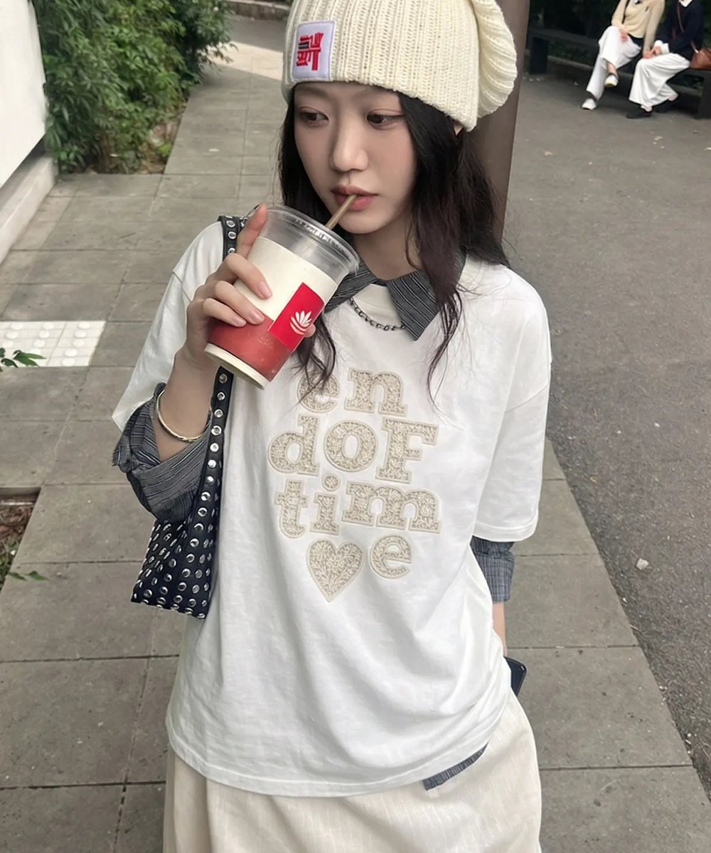 prevnseoul's tweet photo. ꒰ Pre ꒱ Graver ⊹*⟡ 👩🏻⭐️🏹 ☆⋆。
unisex lace & camo end of time t-shirt
★ ลด 45% เหลือ 950.-/850.- รวมส่งฟรี
🛩️ ส่งกลับแอร์ ♡ รับพรีจนกว่าคูปองจะหมดค่ะ
#graver #เสื้อgraver #พรีออเดอร์เกาหลี https://t.co/ciWGVZWtK2