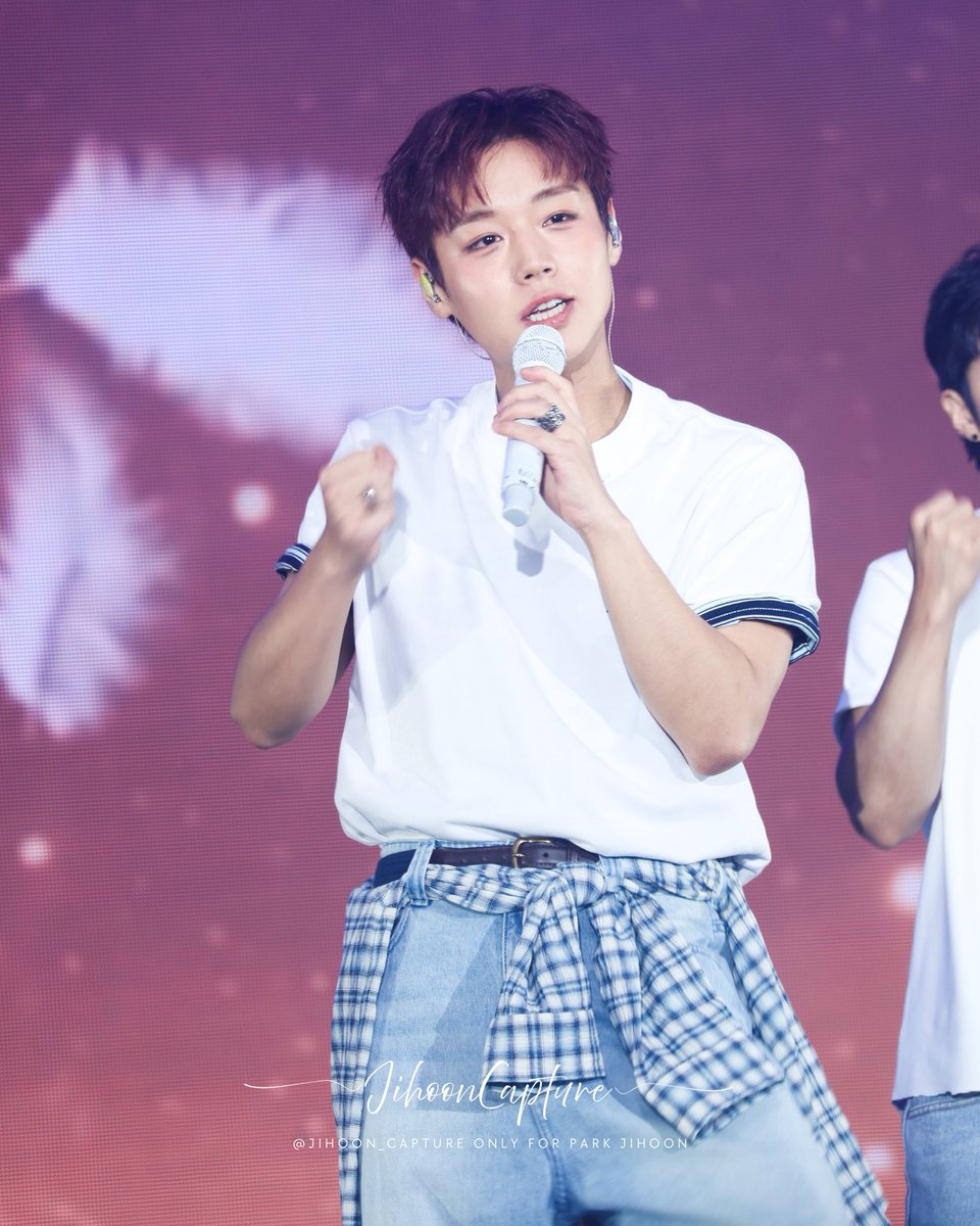 only_529pjh's tweet photo. 청량의 의인화😄💙🩵🤍 https://t.co/kJ95RUNQy8