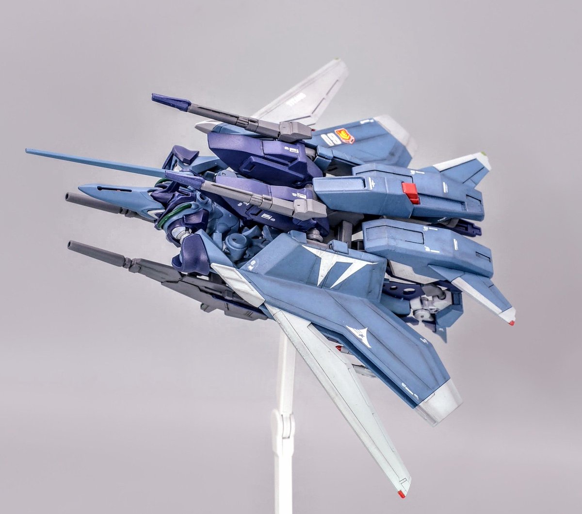 O15RXnhQL8nvfYW's tweet photo. #プラモ見せあって憂鬱な連休明けを乗り切ろうぜ
艦載機タイプのハンブラビです https://t.co/PKHC2aSgfg