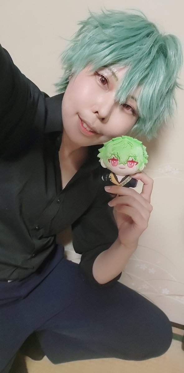 Kurumi_tkg's tweet photo. 生誕祭してきたよ～🎉
改めてりっちゃんおめでとう🎂🎊
ウィッグとぬいパルお借りしておそくほ～💮 https://t.co/ffLDjXO5Km