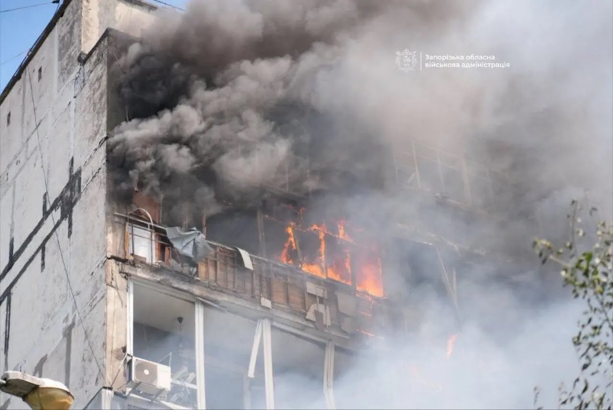 ukrainesinger's tweet photo. Russia struck residential areas in Zaporizhzhia with guided aerial bombs (KABs). At least one person killed, others wounded.
Terrorizing civilians in their homes is a deliberate tactic. Condemnations won't stop Russian aerial terror — air defense and real protection will #ukraine https://t.co/427TCvxSZj