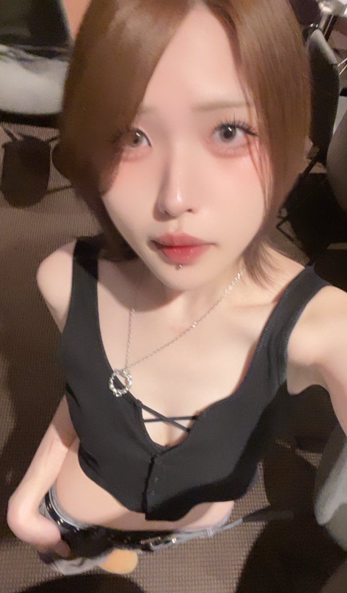 NoraNecoNeet's tweet photo. 私服出勤してます💦 https://t.co/UaKqwQFsF7