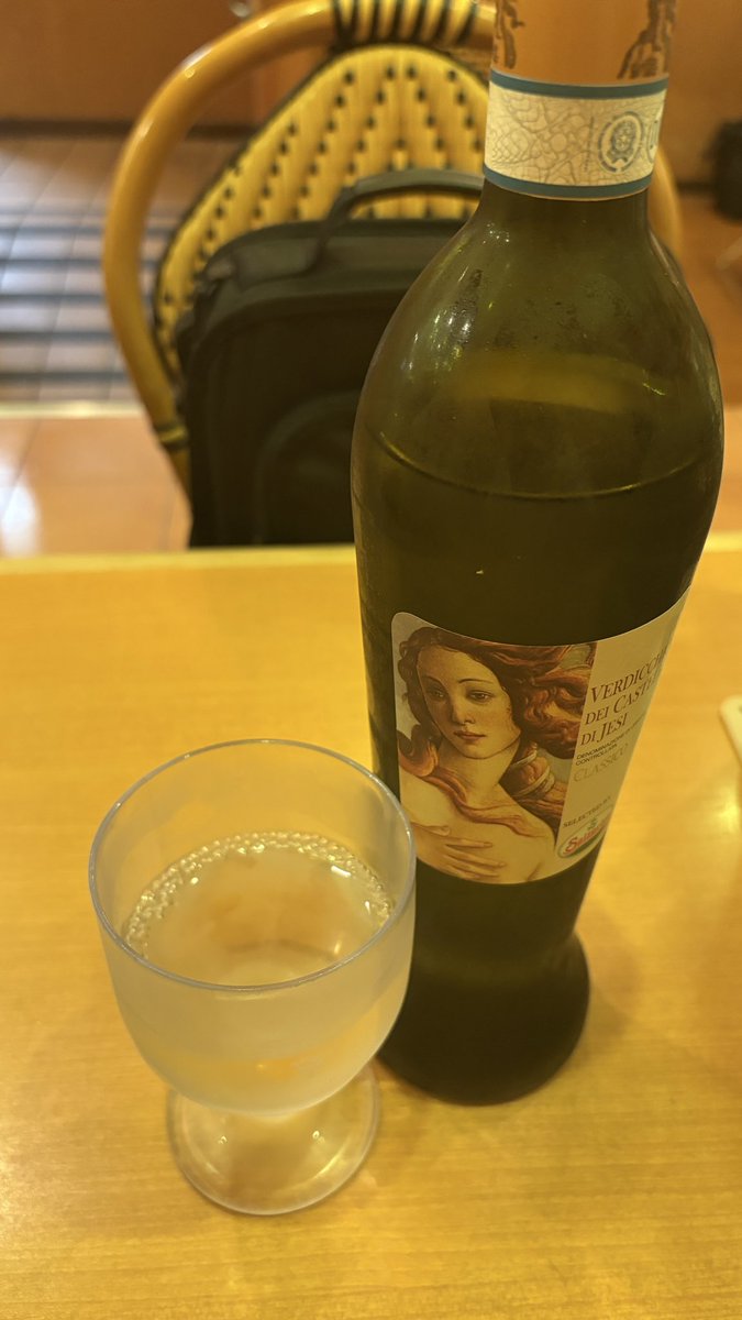 badabing1126's tweet photo. 今日という日に乾杯🥂 https://t.co/Dj1Q687nJB