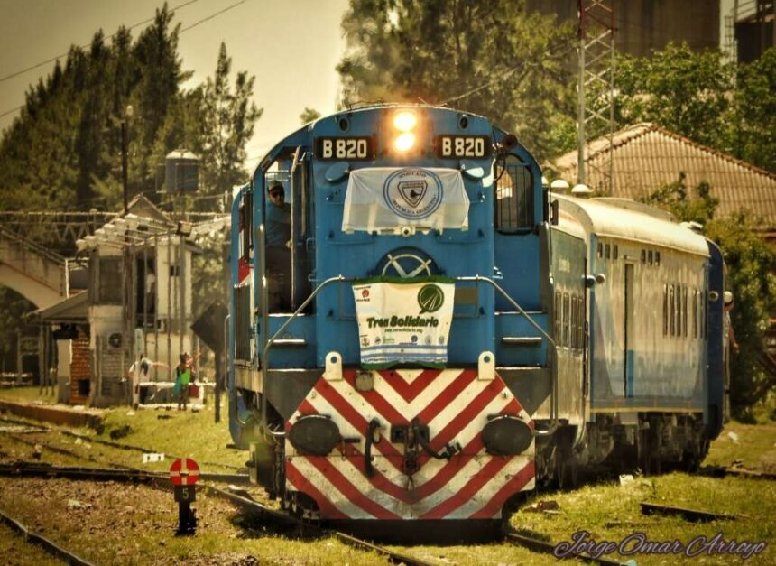 SolidarioTren's tweet photo. 62° Tren Solidario, queremos informar que la próxima cruzada solidaria se realizará durante el mes de Agosto, el Domingo 26 de Julio daremos a conocer el Destino y la fecha de inscripción. Sumate a nuestro Tren Solidario. + info https://t.co/KcqZLWonFU