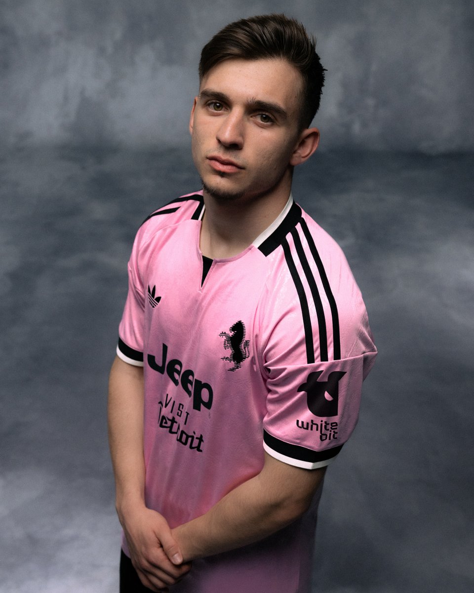 juventusfcen's tweet photo. Bold in pink. Built for the future ⚡️​

@adidasfootball bring their 🅰️ game​

Available on https://t.co/KklmYutzKd and across Juventus official retail stores.​

🔗 https://t.co/rOU3uNR2ML https://t.co/XNbKpLdYOa