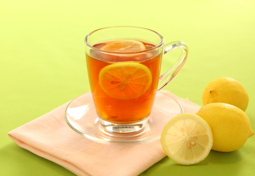 lola4short's tweet photo. Craving a quick pick-me-up Whip up a 5-min iced lemon honey tea: steep black tea, squeeze fresh lemon, stir in a tsp honey, add ice! Refreshing u0026 sweetly tangy—perfect for hot days. https://t.co/5hhveYPOag