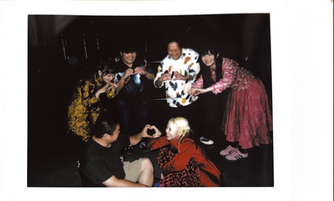 kanegon214's tweet photo. た〜てのいと〜はあ〜なた〜
よ〜このいと〜はわ〜た��〜

あ〜う〜べ〜き〜い〜とに〜
で〜あ〜え〜る〜こ〜とを〜

ひとはし〜あ〜わ〜せと〜よびま〜す〜

#ギャンパレ新潟
#ギャンパレSOLONGツアー
#ココ・パーティン・ココ
#チャンベイビー
#ユメノユア https://t.co/22Q5tK9p3z