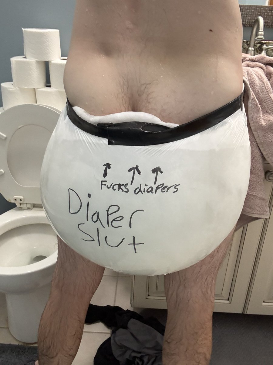 saggydraggy's tweet photo. The toilet is right there and bro is choosing to wear diapers… https://t.co/KpLHloyOq0