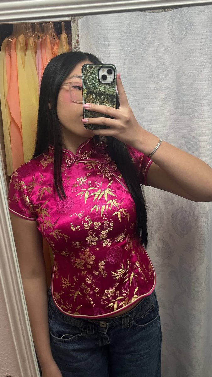 mint0alt's tweet photo. mindy

#deepfake #ai #irls https://t.co/qWpvFAHMyJ