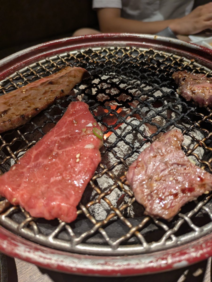 osappiro6989's tweet photo. 今夜は久々に焼肉とかあ〜 https://t.co/2AeRvHDafB