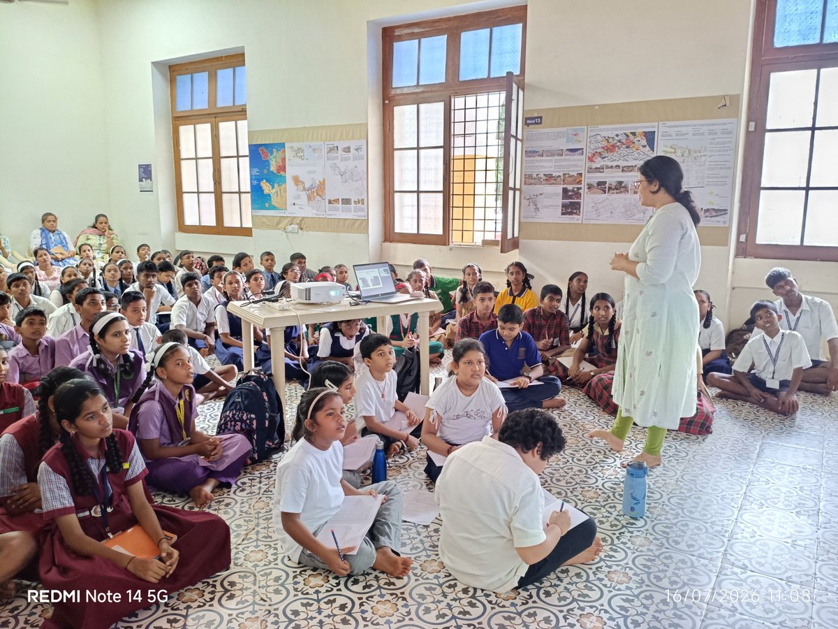 mmc_vasco's tweet photo. Mormugao Municipal Council conducted a Four-Way Waste Segregation Awareness Programme for school students under Safai Apnao, Bimari Bhagao.Together, let's build a cleaner and healthier India.
ULB CODE803248
@MoHUA_India @GoaGsuda #SwachhBharatMission #SBMUrban #GarbageFreeCities https://t.co/mSj7O1oz5Y