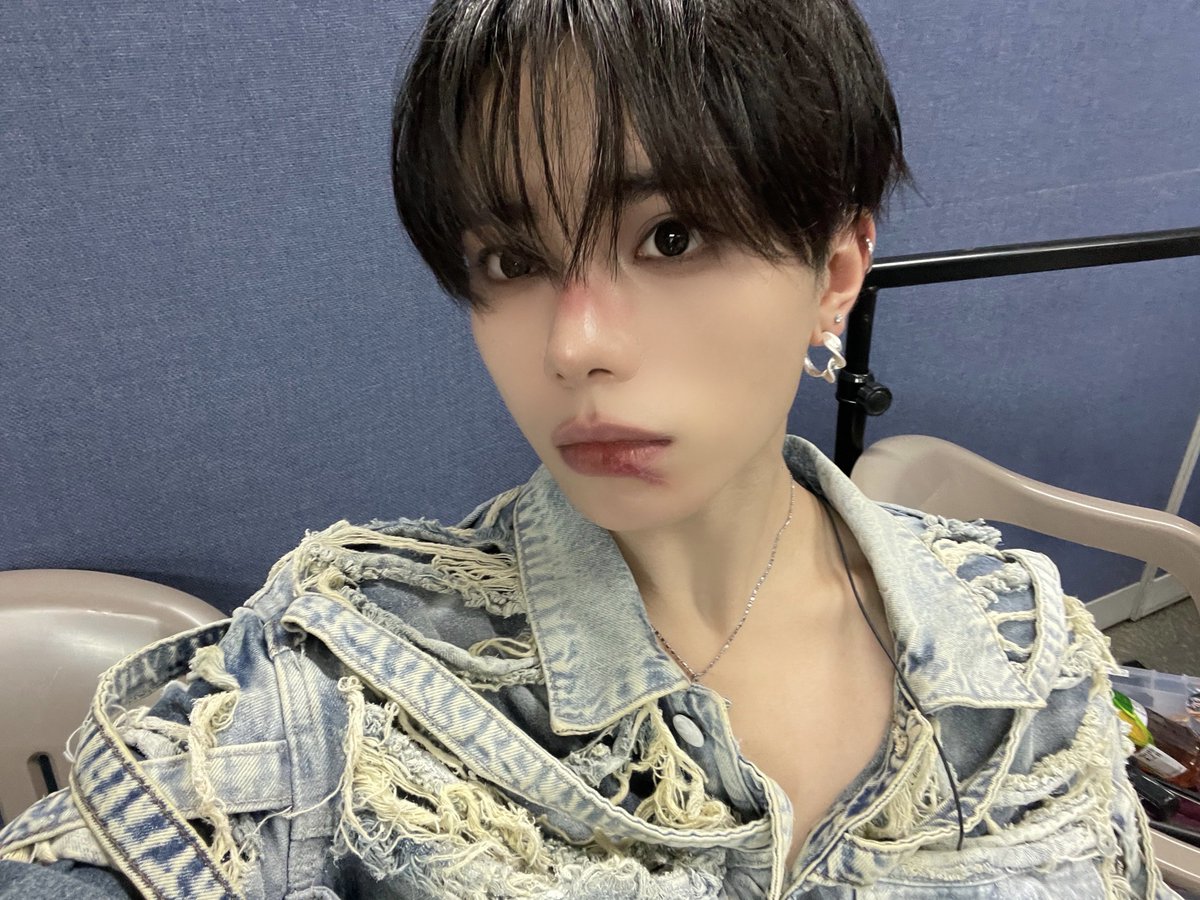 it_islove_'s tweet photo. 왤케 뽀둥아기마냥 나왔지 https://t.co/VQ49ChXIA9