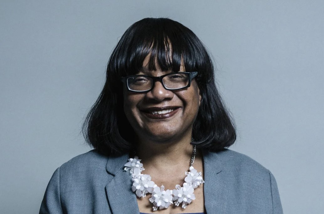 melissasigodo's tweet photo. A petition for MP Diane Abbott to be reinstated into the Labour Party 1 year after she was suspended has reached over 35,000 signatures as MPs say that if Burnham says he aims to ‘change the culture of the Labour Party’, he should restore the whip. https://t.co/JdiNf9V9Pr https://t.co/Ah7UACrn91