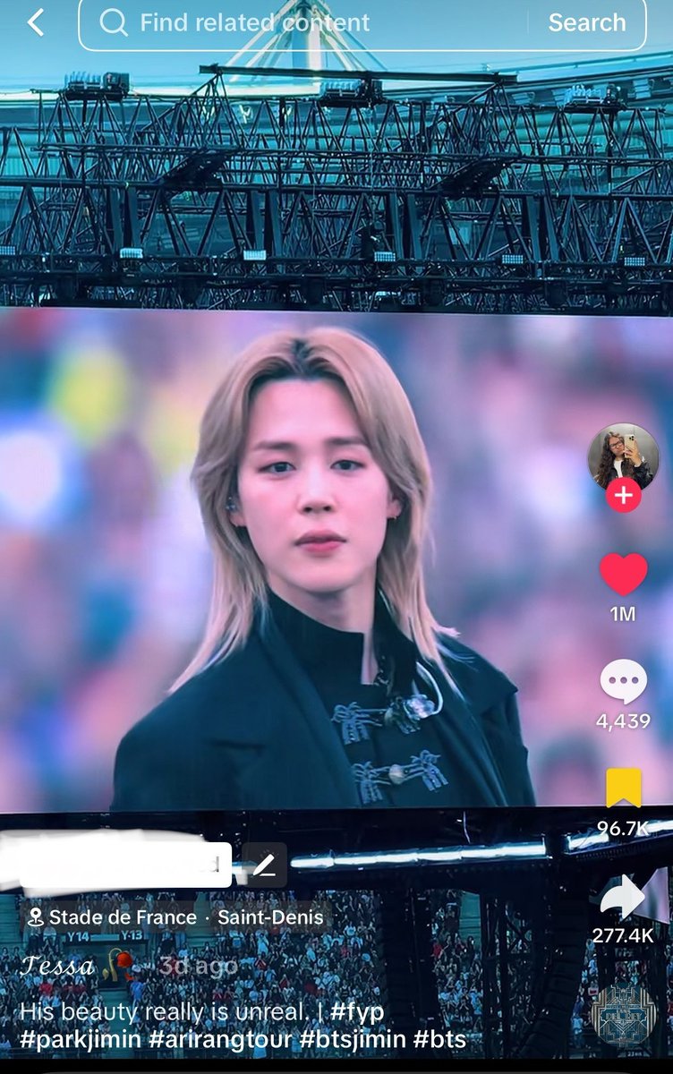 itboypop's tweet photo. 1 million likes for Jimin looking like a prince 

https://t.co/hEi406ZaJ4 https://t.co/Z2dXkFEaGY