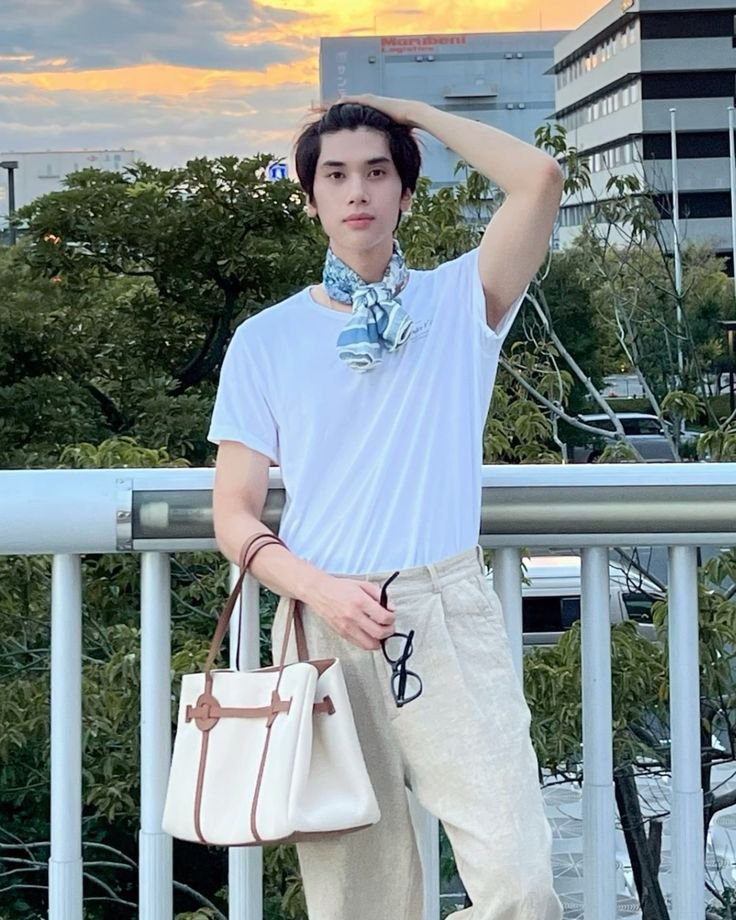 kinaadee_'s tweet photo. ฅ՞#dunknatachai @dunknatachai՞ฅ 

dunk natachai's fashion before bulking era really iconic😎 https://t.co/Up3JNd9eGR