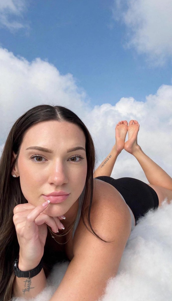 TallAvaTinies's tweet photo. Wanna know why they call @tallfitAva a goddess?

Find out by clicking the link: https://t.co/5mFaMkLTld https://t.co/AUUHPtEiLt