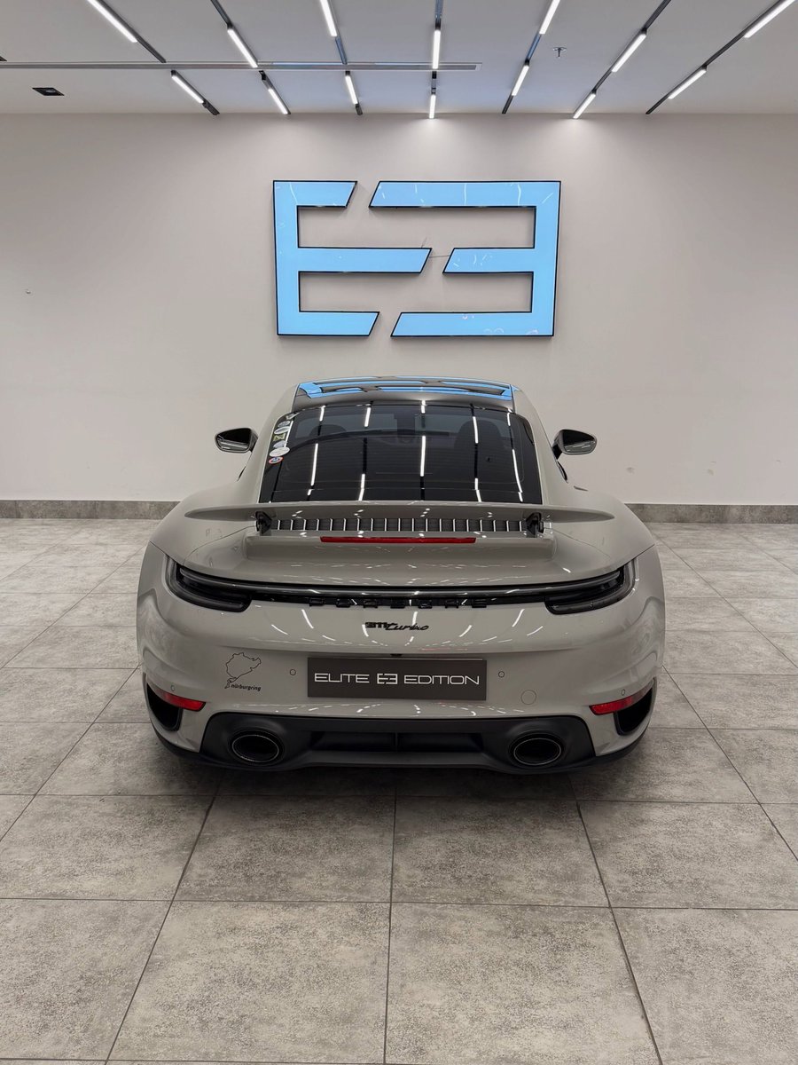 Bigmovetv's tweet photo. Porsche 911 Turbo 2021 🩶🩶 https://t.co/Tr2HdvUc01