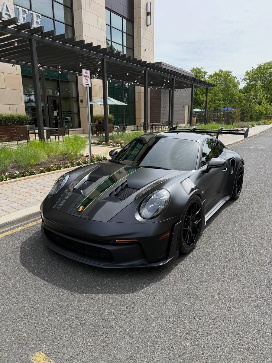 Bigmovetv's tweet photo. Porsche 911 GT3RS https://t.co/ddgbriqFCE