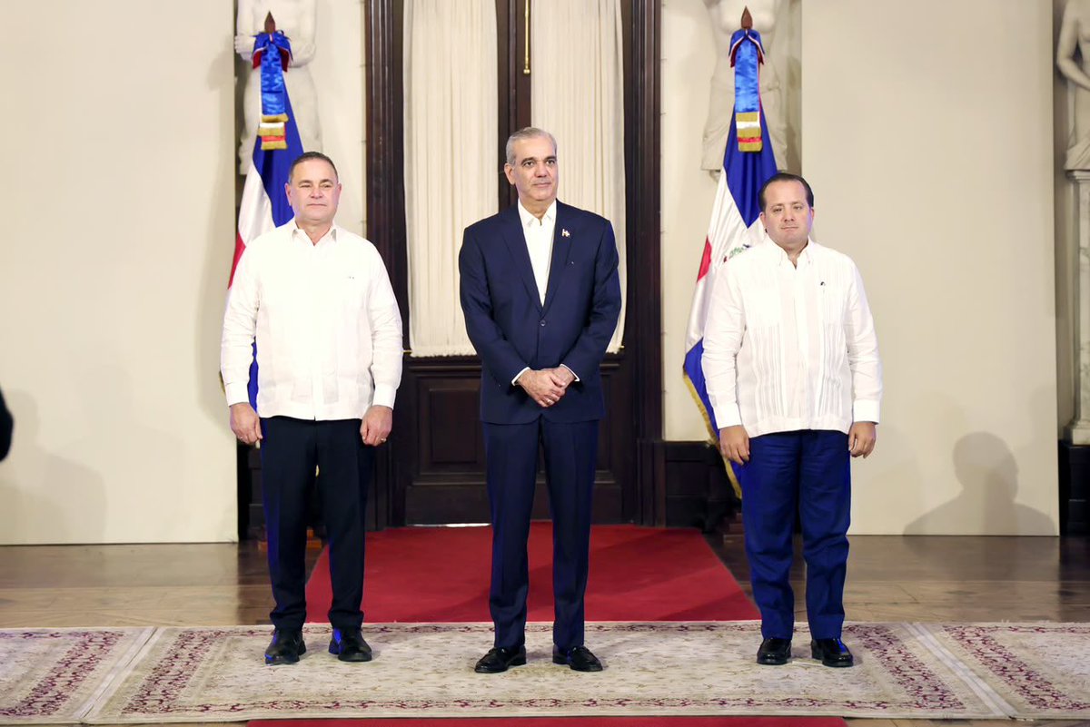 FelixReynaE's tweet photo. La República Dominicana alcanza la meta de Hambre Cero, tras el informe de la FAO que excluye al país del mapa del hambre al reducir la subalimentación por debajo del 2.5 %. Un logro del gobierno del presidente @LuisAbinader, junto con productores y toda la nación. https://t.co/cbDAzHCSp0