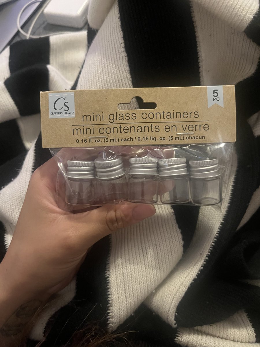 turntineforwhat's tweet photo. a couple years ago I made my own mason jar pill organizer :) https://t.co/F4CNevWEns