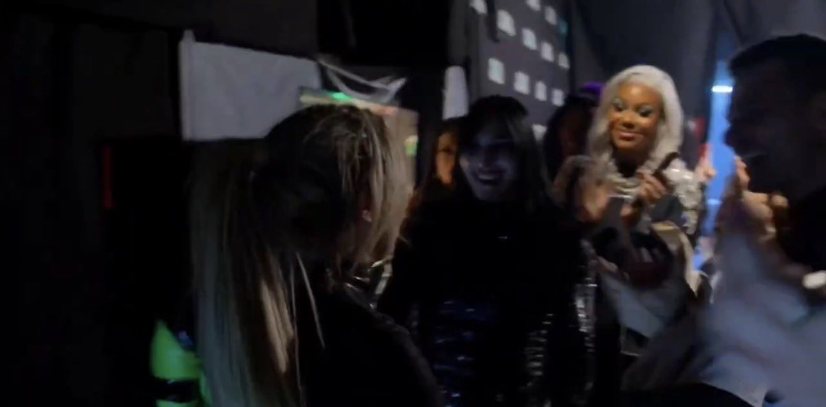 rheamoshpit's tweet photo. Rhea was the first person to hug Liv after she won the Royal Rumble this year 🥹🖤 https://t.co/qQPSrm2QRK