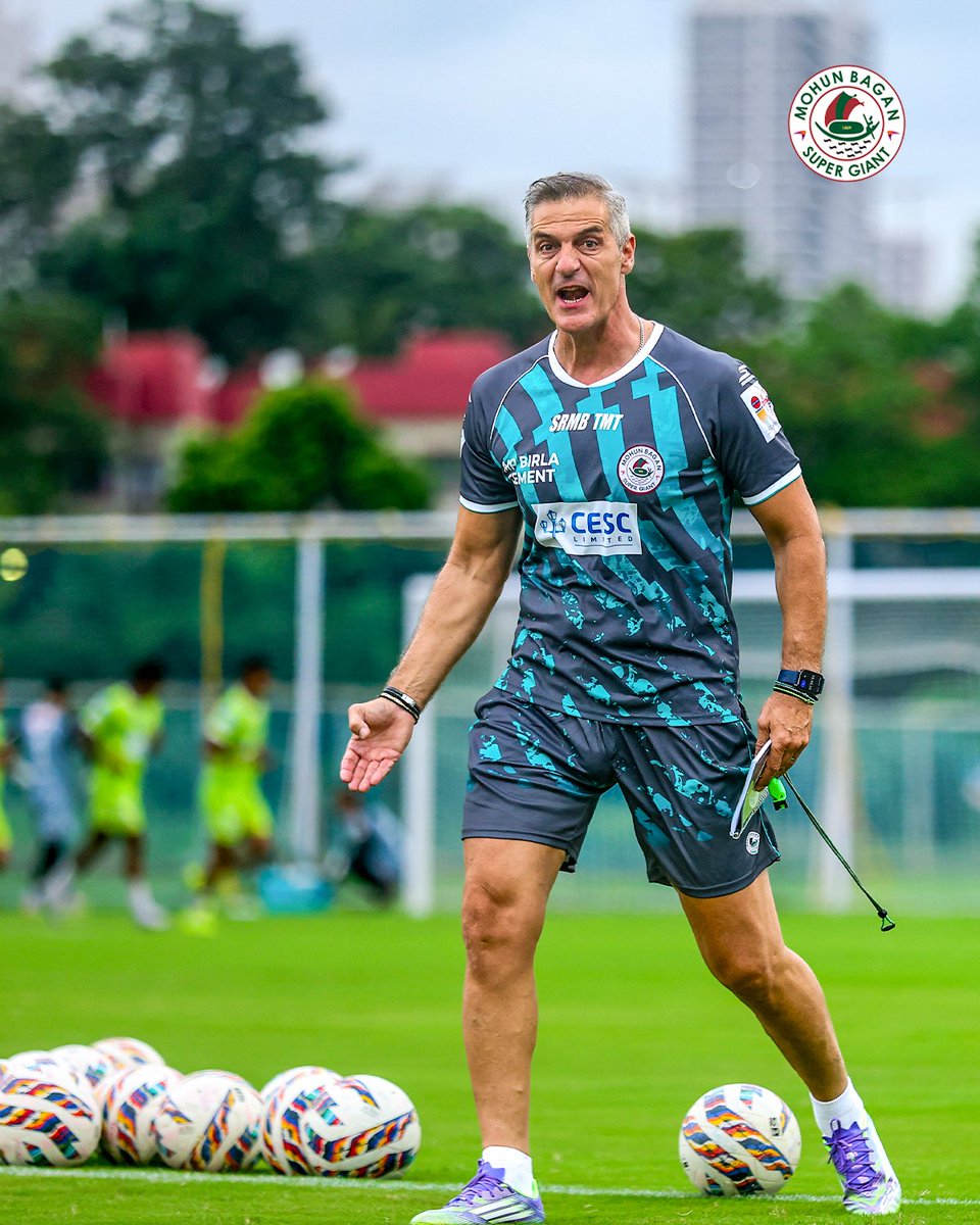 mohunbagansg's tweet photo. Panos takes charge ⚽️

#MBSG #JoyMohunBagan #আমরাসবুজমেরুন https://t.co/TecpreWWLX