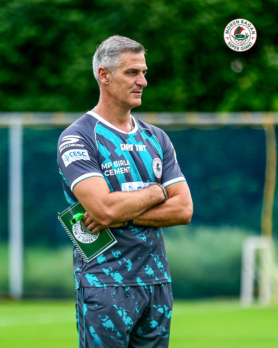 mohunbagansg's tweet photo. Panos takes charge ⚽️

#MBSG #JoyMohunBagan #আমরাসবুজমেরুন https://t.co/TecpreWWLX