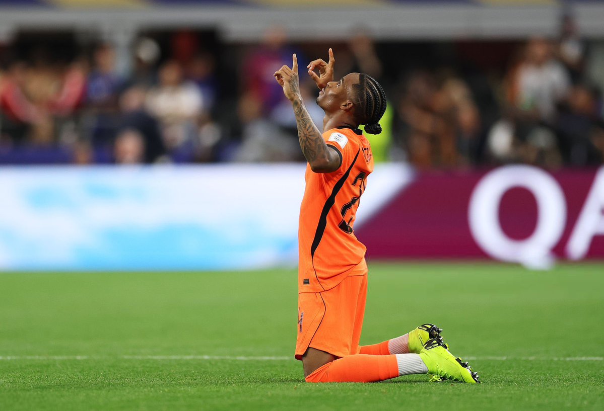 WestHam_Central's tweet photo. BREAKING: Al Hilal have agreed a deal with West Ham for the signing of winger Crysencio Summerville.

The deal is worth £68.23m, and a medical is scheduled ahead of the proposed move.

Long-term contract for the Netherlands international.

West Ham wanted £50m.

@David_Ornstein https://t.co/njb2DMnnxX