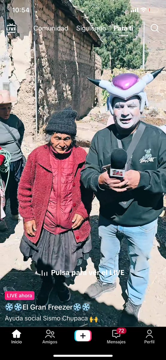 Cjose111's tweet photo. Como sera de asqueroso el gobierno de la señora KAOS y su congreso basura que los únicos que están llegando a ayudar a los damnificados en Junín que necesitan apoyo para remover escombros , cuidar los pocos animalitos que les quedan que solo los tik Tokers llegan para ayudar https://t.co/mo3Bv6Zved