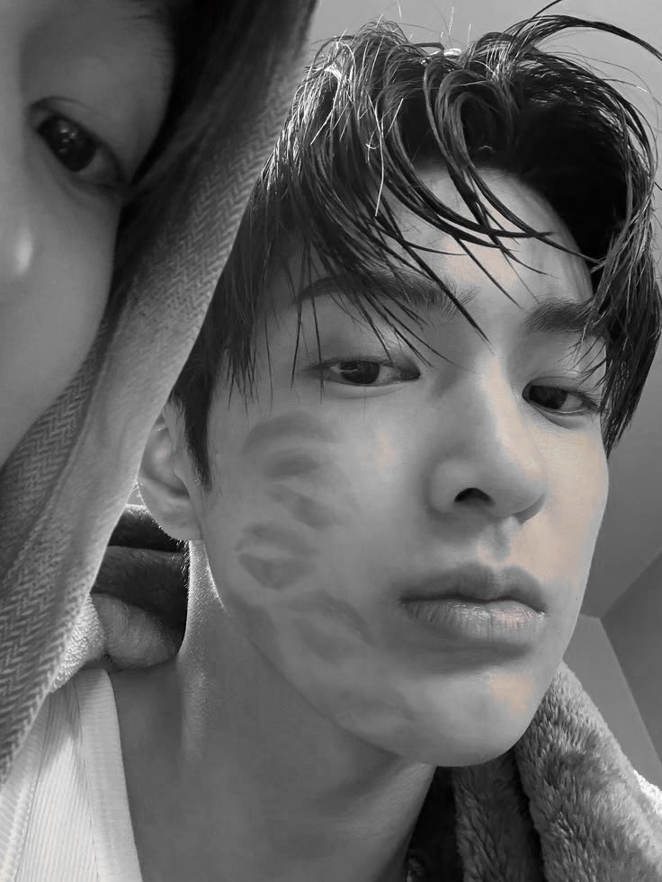 coreteesoul's tweet photo. #keonhyeon manips by meguesaya https://t.co/TzQMKDQ6dI