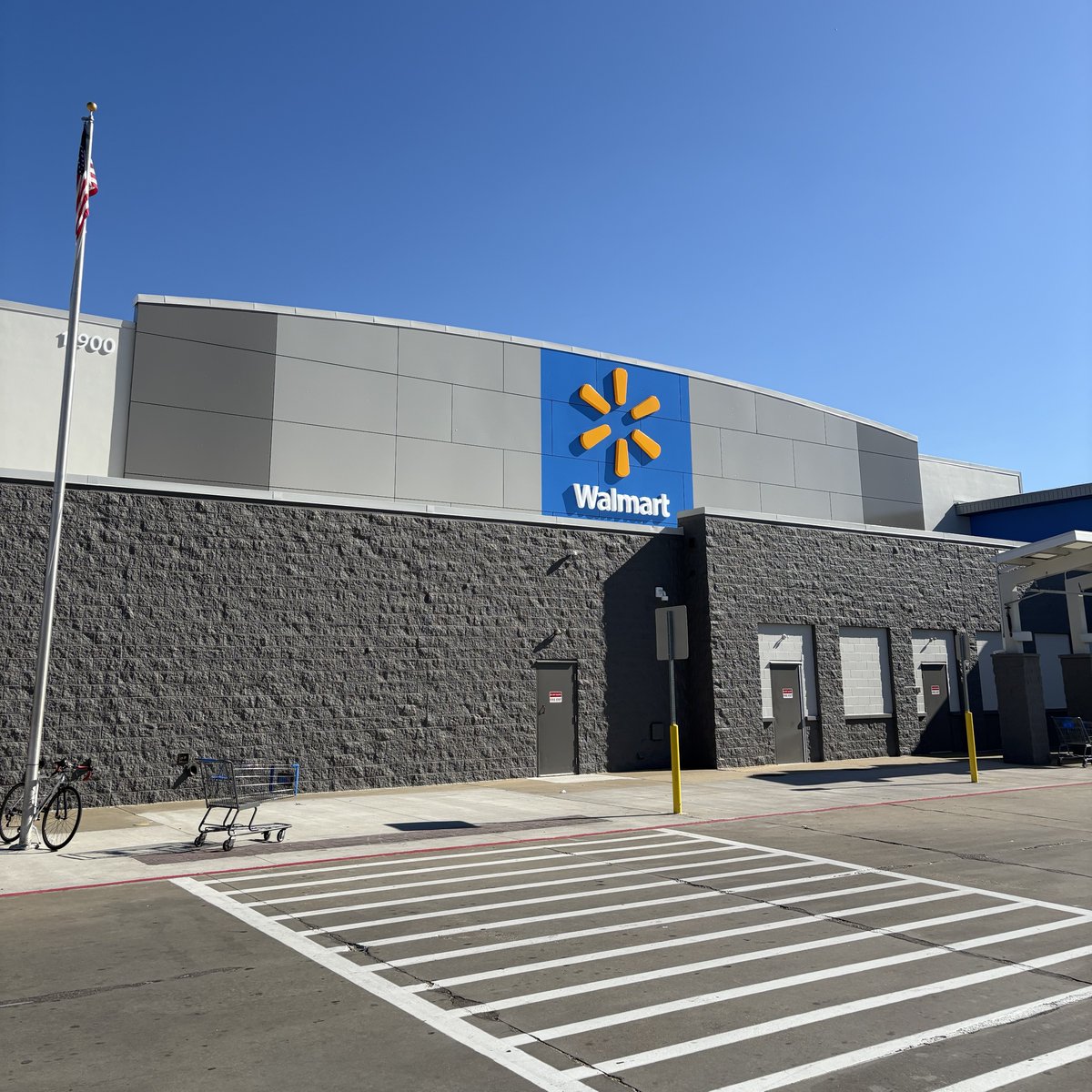 nstoreservices's tweet photo. Whether it's an open-store remodel or a high-volume rollout across dozens of locations, our crews keep showing up and getting it done. No delays. No drama. Just quality work, delivered on time.

Have a national program coming up? Let's talk: https://t.co/S0tE0LSQTI https://t.co/sthqJTH2QZ