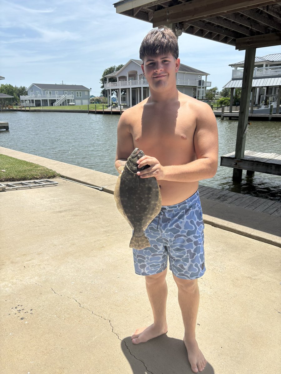 DawsonSiegert55's tweet photo. Really enjoyed some time out on the water before camp gets started.
Tore them up! 🎣
#DL #TXHSFTBL #Classof2027
@FootballTomball @handal_dave @MickensJay @chaseK_52 @Madisonlamb99 @JayArnoldTX @loganp_m @TheProtectUCrew https://t.co/OWY3uxA1RP
