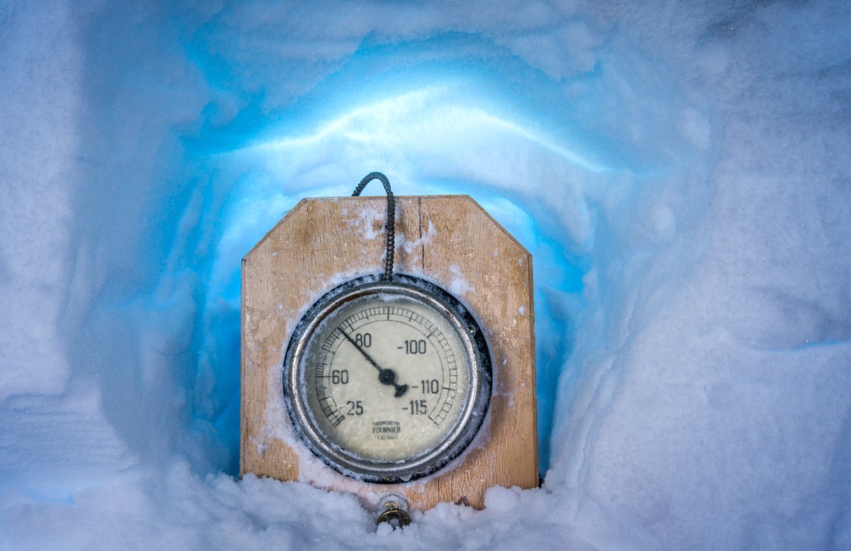 Antarctic_ALE's tweet photo. On This Day: The lowest reliably measured temperature on Earth of −128.6 °F (−89.2 °C) was in 1983 at the Soviet Vostok Station.

Vostok is one of the coldest places on Earth. The average temperature from April to September is about −87 °F (−66 °C), while the average temperature from October to March is about −47 °F (−44 °C).

 #ExtremeWeather #Antarctica #AdventureTravel  #ClimateScience #WeatherHistory #IceAndSnow #ColdestPlace

📸: Dylan Taylor (prop used to film scenes for 'La Glace et le Ciel' by director Luc Jaquet, a documentary about French Antarctic glaciologist Claude Lorious.)