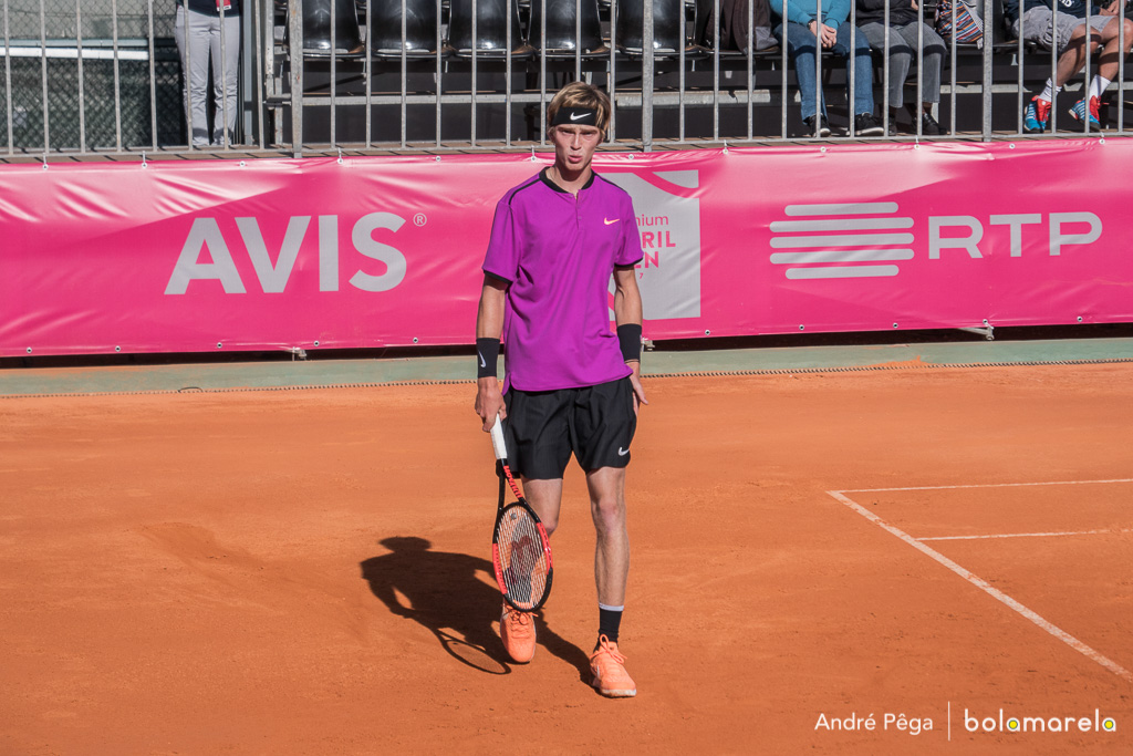 aarublevnews's tweet photo. Andrey hasn't played in Estoril since 2017 - he won one match in qualifying but didn't make the main draw

📷 Bola Amarela, Estoril Open FB https://t.co/xGZzcJoQmT