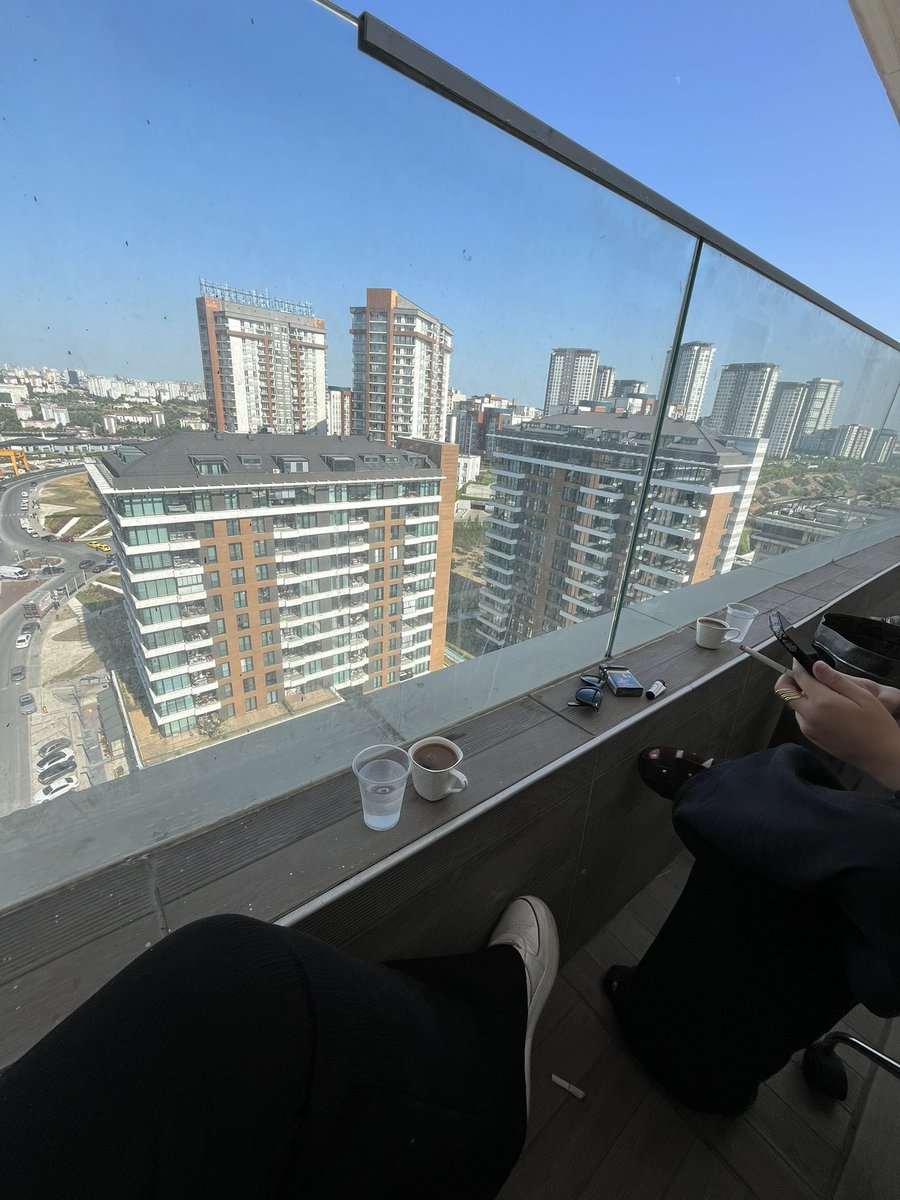 fburcaak's tweet photo. abi metropol ya https://t.co/uBrXcNHfDo