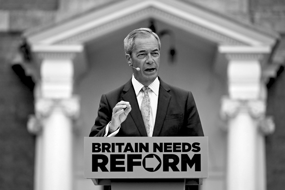reformparty_uk's tweet photo. Nigel Farage calls for a general election in Wymondham, Norfolk. 📸 https://t.co/WZe3CZOEcg
